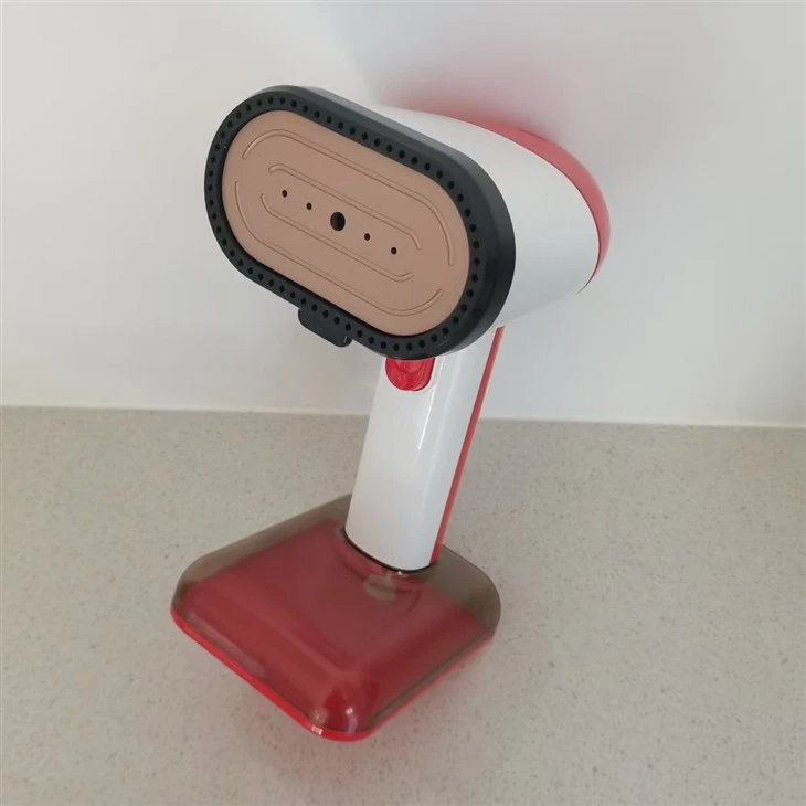 Handy Clothes Steamer
